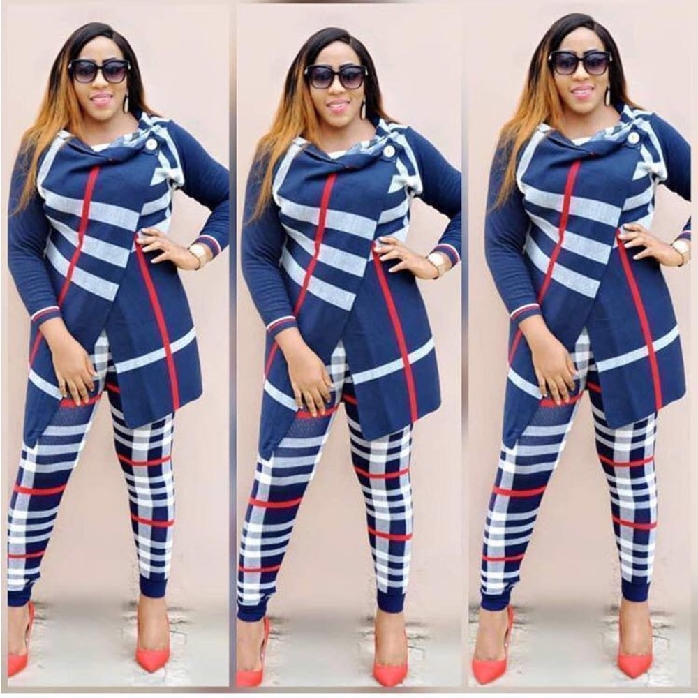 NWT women  stretchy outfits for winter .